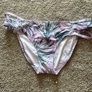 Victoria’s Secret Tropical Swim Bottoms M